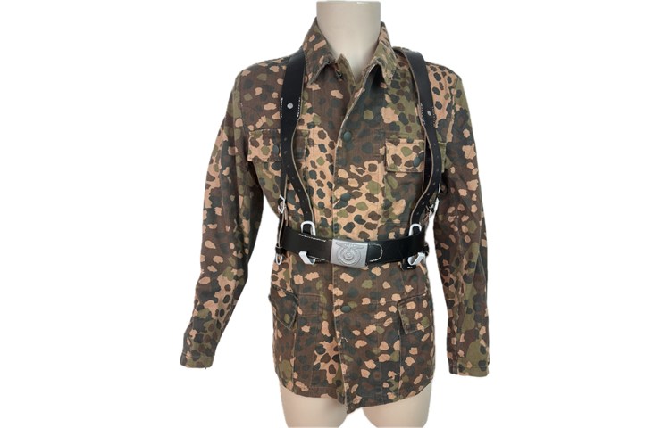  Kit Replica WWII – Feldjacke M44 Erbsentarn + Cinturone + Spallacci 